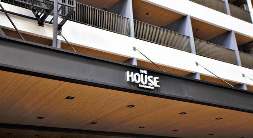 The House Pratunam Bangkok Exterior foto
